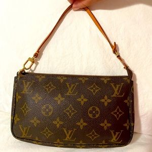 Louis Vuitton Monogram Pochette Accessoires